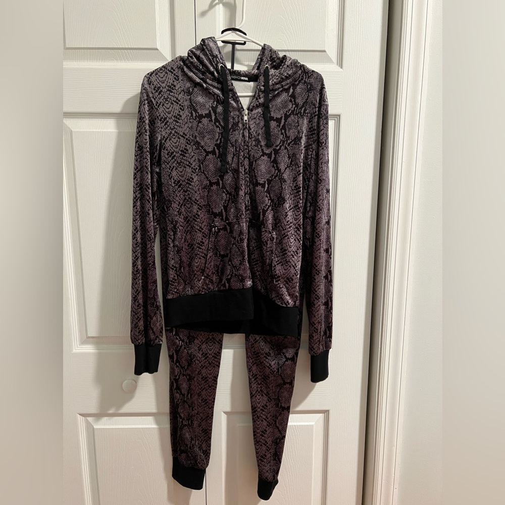 Fashion Nova Velour Jumpsuit set Gray/Silver Black snakeskin Medium